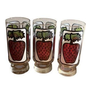 Vintage Libbey Strawberry Glass Pedestal Tumblers 70s Set of 3 Berries EUC